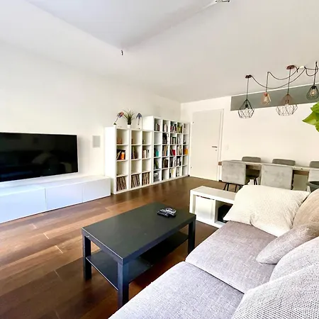 Apartment Beautiful Spacious Center Flat With Parking Option Graz