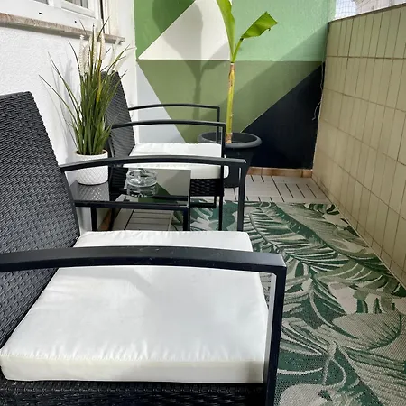 Beautiful Spacious Center Flat With Parking Option Appartement