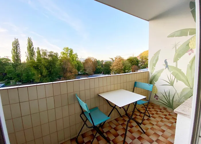 Beautiful Spacious Center Flat With Parking Option 格拉茨