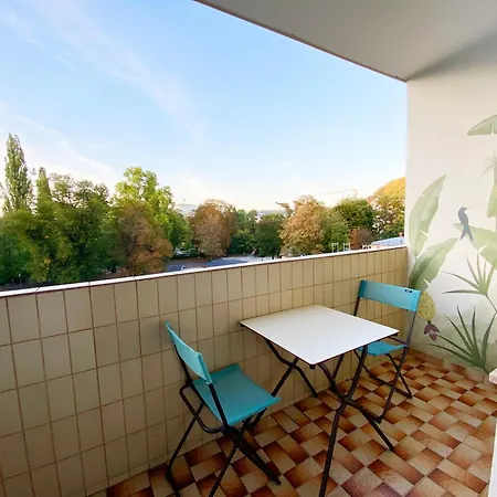 Beautiful Spacious Center Flat With Parking Option Грац