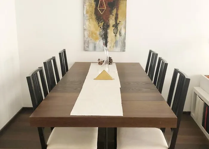 Beautiful Spacious Center Flat With Parking Option 그라츠