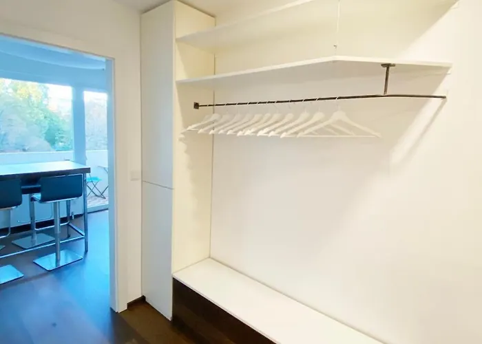 아파트 Beautiful Spacious Center Flat With Parking Option 그라츠